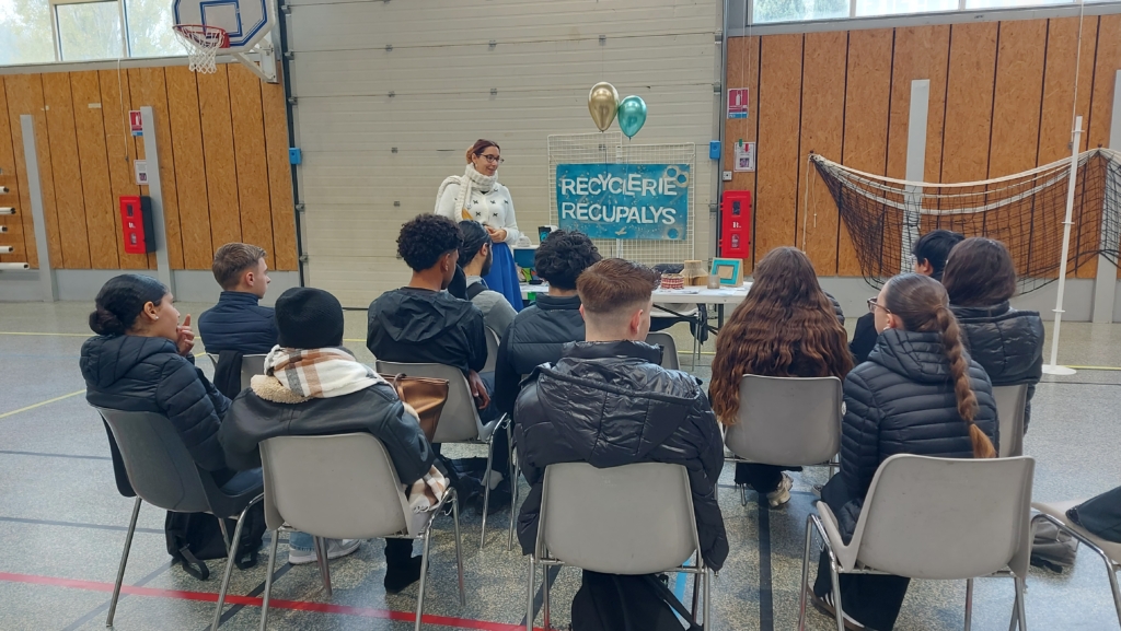 Récupalys au forum des métiers de l'ESS au lycée Aragon de Muret